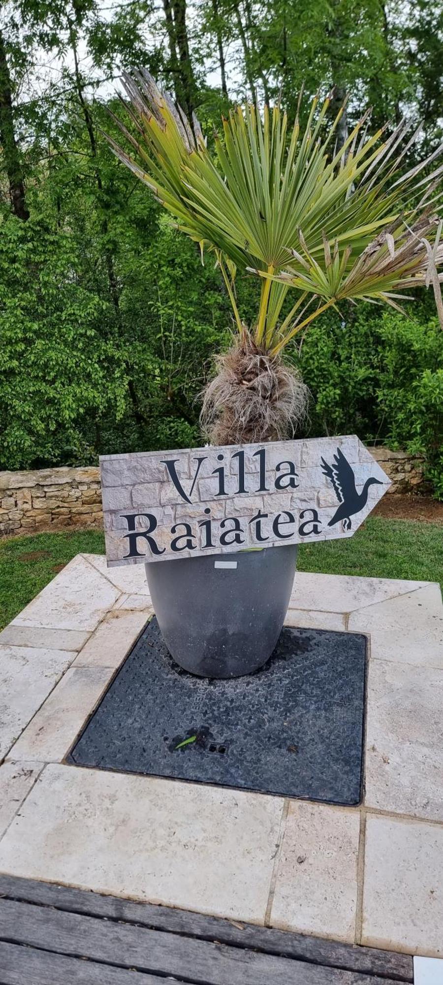 Villa Les Jardins De Raiatea Сарла-ла-Канеда Екстер'єр фото