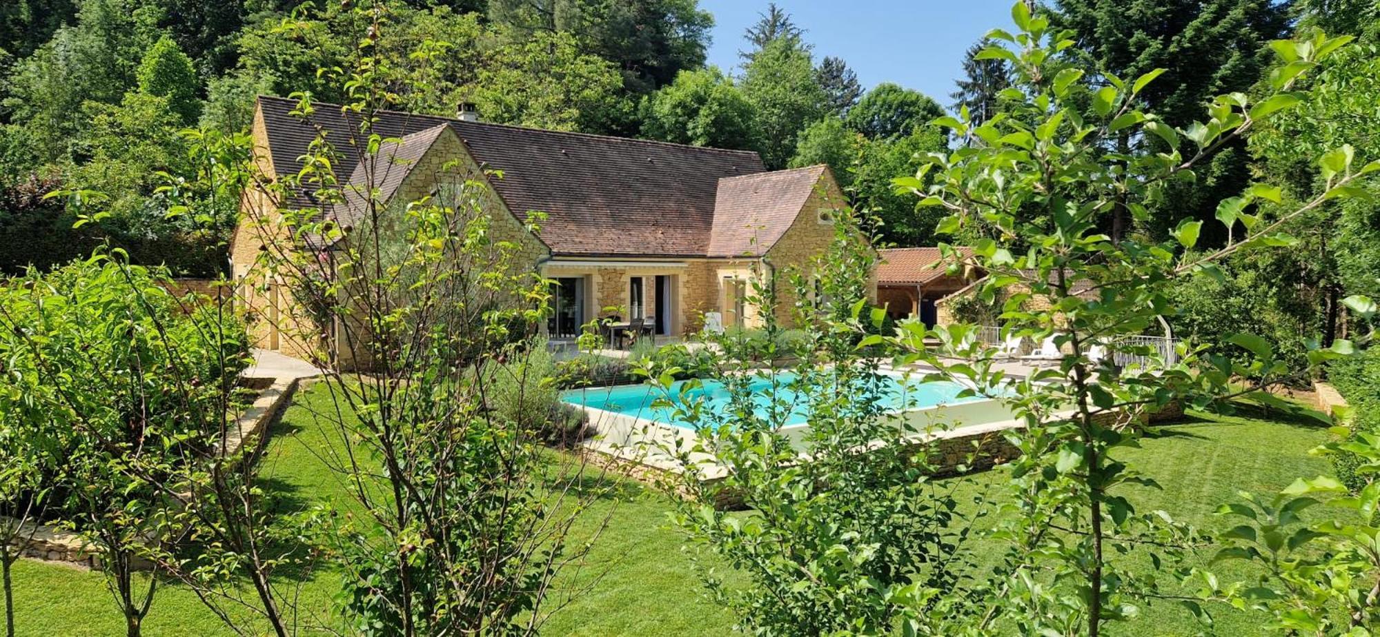 Villa Les Jardins De Raiatea Сарла-ла-Канеда Екстер'єр фото